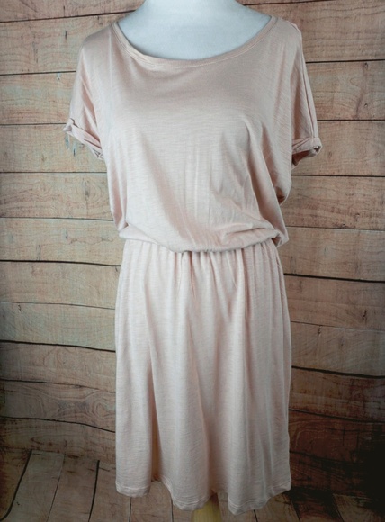 H&M Dresses & Skirts - 3/$20 H&M Blush Pink Dress Blouson with Pockets